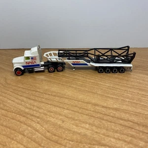 Majorette Super Movers NASA Semi Space Truck Trailer 1:87 White w/o Rocket - NM - Picture 1 of 11