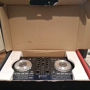 Pioneer DJ DDJ-SB3 DJ Controller Serato DJ Lite Controller Compatibile 5V, 500mA - Foto 1 di 14