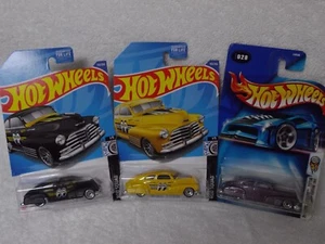 Hot Wheels Lote de 3 47 Chevy Fleetline Mooneyes Negro, Amarillo y Púrpura - Imagen 1 de 4