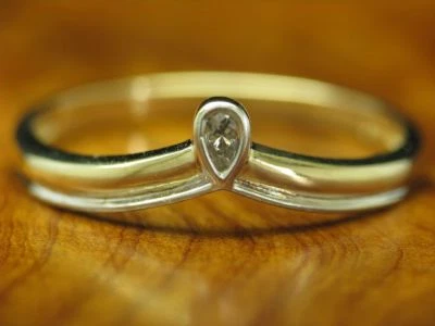 8kt 333 Gelbgold Ring mit 0,20ct Zirkonia Solitär Besatz / 1,2g / RG 57 - Bild 1 von 4