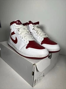Nike Air Jordan 1 Mid Reverse Chicago Women’s Size 10 White & Red BQ6472-161 - Picture 1 of 16
