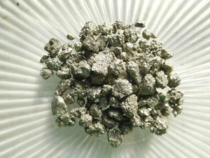 Pyrite - Medium Chips - no powder 100% Crystal - Third Eye Solar Stone of Luck - Picture 1 of 6