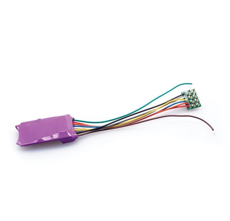 New  Soundtraxx 852003 MC2H104OP NMRA 8 pin plug & 9Pin JST Decoder ~ $5 coupon - Image 1 of 4