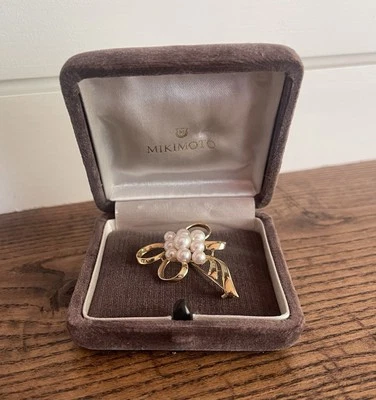 MIKIMOTO-Vintage 18K Gold & AAA Akoya Pearl Brooch Pin-Signed-Original Box - Image 1 of 4