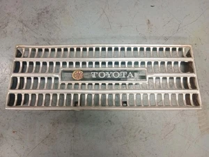 Toyota Corona RT40 Slant Nose Grille - Radiator Grill Chrome - Picture 1 of 12