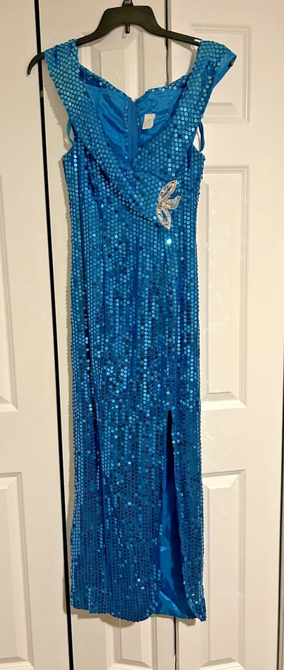 Vestido Turquesa Lentejuelas Fuera del Hombro Noche, Baile de graduación, Vacaciones Talla 9 Foto 1 de 4