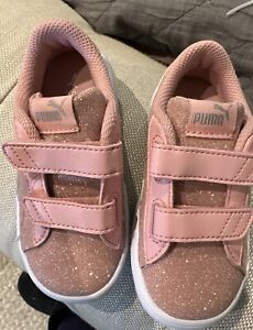 Puma Toddler girl Sparkly Pink Size 8 Shoes Sneakers