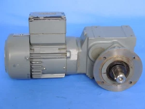 Motorreductor Flender CF10-G56S/4 6 rpm, trifásico, 0,06 KW - Imagen 1 de 4