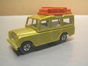 Matchbox Superfast MB12 Safari Land Rover Gold  with Tan Luggage Mint Condition - Picture 1 of 7