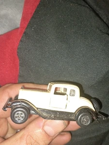 1932 Ford 3 Window coupe 1:64 scale by Ertl - Picture 1 of 6