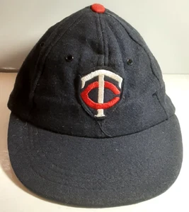 Minnesota Twins Vintage Fitted Baseball Cap 100% Wool med 6 7/8- 7 1/8 WFL 6911 - Picture 1 of 11
