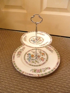 Soporte para pasteles de 2 niveles con patrón de grúa Wedgwood Kutani - Imagen 1 de 1