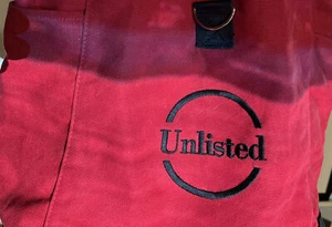 Mini bolsa roja sin listar de Kenneth Cole Work School - Imagen 1 de 8