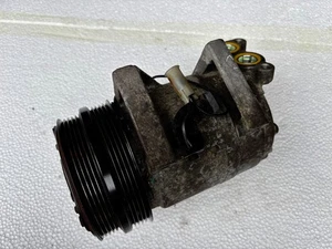 Volvo C30 S40 V50 C70 2.5 T5 & 2.4 D5 ac aircon compressor 30780330 2005 - 2010 - Picture 1 of 4
