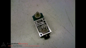 ALLEN BRADLEY 802M-H2J9 SERIES F LIMIT SWITCH 24-300 VAC 10 A, NEW* #171335 - Picture 1 of 3