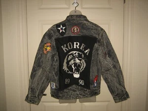 GUESS Herren Onyx Black Fade Distressed Military Patch Denim Jeansjacke ~ Gr. L - Bild 1 von 15