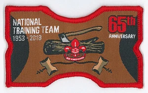 SCOUTS OF SINGAPORE - SCOUT WOODBADGE NATIONAL TRAINING TEAM 1953-2018 PATCH - Bild 1 von 2
