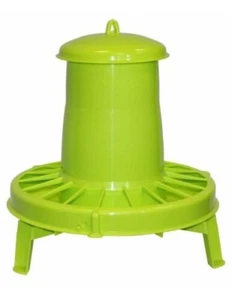 MANGIATOIA A TRAMOGGIA KG. 15-LT.20 "Novital" PER PULCINI, POLLI, GALLINE