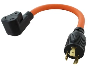 Adaptador flexible para autocaravana/generador NEMA L5-30P a NEMA TT-30R de AC WORKS® - Imagen 1 de 5