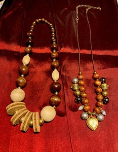John Lewis Modeschmuck - zwei Halsketten - Bronze Gold Silber Farbe - Bild 1 von 1