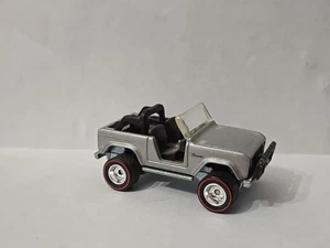 Custom Hot Wheels 2014 Retro Ent Zoolander '67 Ford Bronco Red Line  Real Riders - Picture 1 of 2