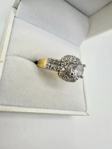 Vintage Edco Gelbgold plattiert Heiligenschein CZ GR. 8,5 Ring Nachlass Verkauf Kostüm signiert lesen - Bild 1 von 9