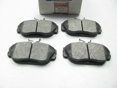 NEW GENUINE Motorcraft BR31 Front Disc Brake Pads OEM Ford # XU2Z-2V001-UA - Image 1 of 4