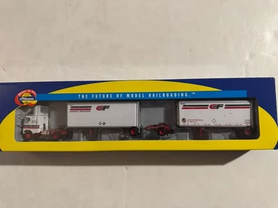 Remolque de carga consolidado Athearn HO 1:87 28’ camión Freightliner COE Foto 1 de 4