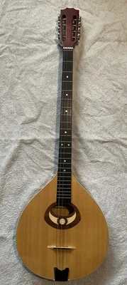 Ozark 2222 Irish Bouzouki Flat Backed. SecondHand + Brand New VIKING hardcase - Image 1 of 4