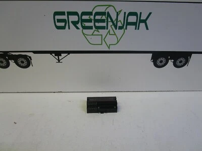 MITSUBISHI AJ65SBTCF1-32T 24VDC CC-LINK OUTPUT UNIT - USED - FREE SHIPPING - Image 1 of 4