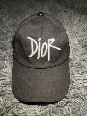 Sombreros Dior: de Christian Dior a Stephen Jones de Florence Müller Foto 1 de 4