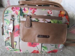 Multisac Multi Compartment Zippy Crossbody Bag Butterfly Nude Print New With Tag - Picture 1 of 9
