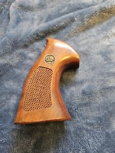 Dan Wesson Square Tang Grip For DW 15 2  GC