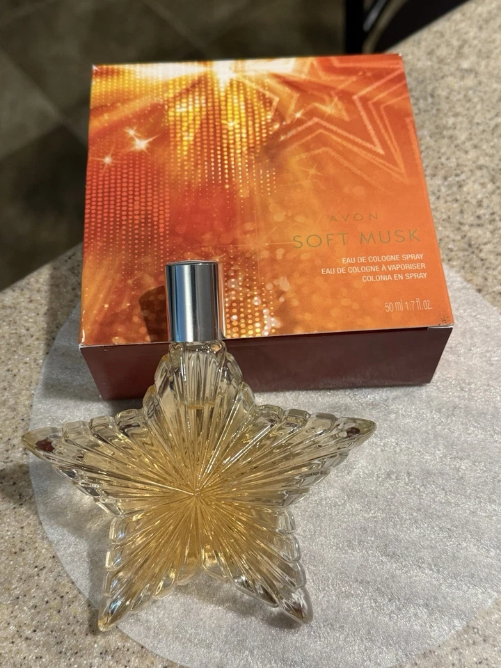 2012 Avon Soft Musk Eau De Cologne Spray Perfume Estrella Botella 1,7 OZ Nuevo de Lote Antiguo con Caja Foto 1 de 1
