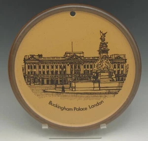 PURBECK POTTERY ENGLAND BUCKINGHAM PALACE LONDON PLATE 7" - Picture 1 of 5