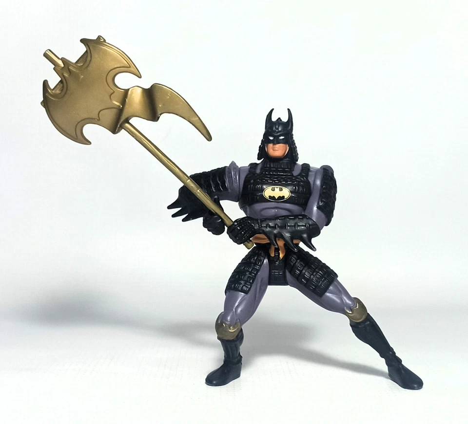 肯纳复古 1995 蝙蝠侠传奇武士蝙蝠侠 5 英寸活动人偶 — 第 1/4 张图片