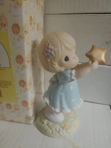 Precious Moments 634972 Reach for the Stars- Signed Sam Butcher - Picture 1 of 5