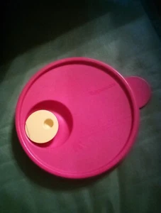 Tupperware Round 6.5" Replacement Lid Microwave #26488-2 Red w/ Yellow Vent Cap - Picture 1 of 8