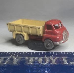 Matchbox Moko Lesney #40a Bedford 7 Ton Tipper Truck VGC Red/Beige England 1957 - Picture 1 of 9