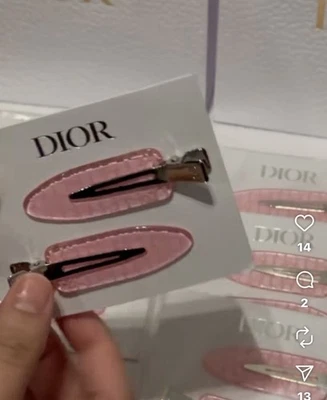 pinza de pelo dior rosa Foto 1 de 3