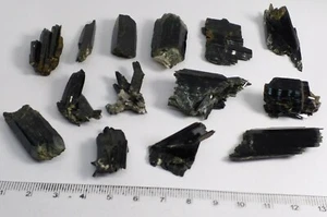 Cristales Brillantes y Terminados de Aegirina - Zagi Mountain kpk, Lote de 14 piezas-SB7 - Imagen 1 de 7