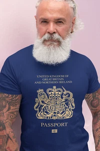 Maglietta British OLD Passport Uomo Vacanze Brexit Patriots Gran Bretagna Compleanno - Foto 1 di 7