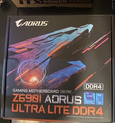 Placa madre Intel GIGABYTE Z690I AORUS ULTRA LITE LGA 1700 usada Foto 1 de 4