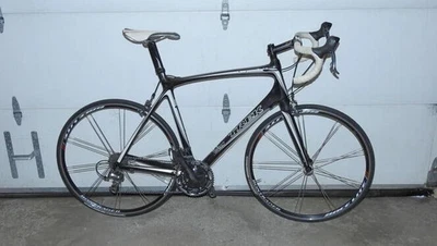 Trek Madone 5.2, 60 cm, Ultegra, tren de transmisión 3 x 10, bicicleta de carretera de fibra de carbono Foto 1 de 4