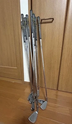 PING Eye2 Golf Club 9 Irons Flat Head Rubber Grips - Image 1 of 2