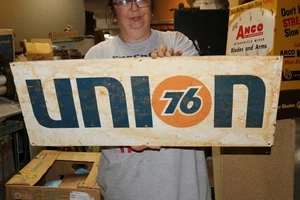 Vintage 1960's Union 76 Gas Station Gasoline Motor Oil 30" Metal Sign - Picture 1 of 2