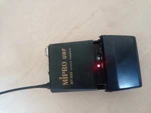 MiPro UHF MT-808 BodyPack frequenza trasmettitore wireless - Foto 1 di 2