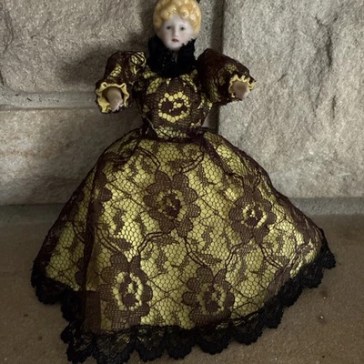 Vtg Doll House 1/12 Scale Miniature Quality Artisan Elegant Lady Porcelain Doll - Image 1 of 4