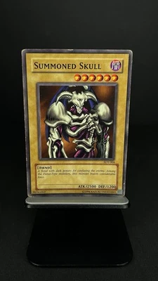 Yugioh TCG Summoned Skull SDY-004 Starter Deck Yugi Unlimited Common Vintage - Image 1 of 2