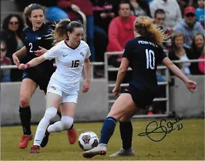 Signed Gabrielle Carle Team Canada Soccer Gold 2020 Tokyo Olympics 8x10 Photo #1 - Picture 1 of 2
